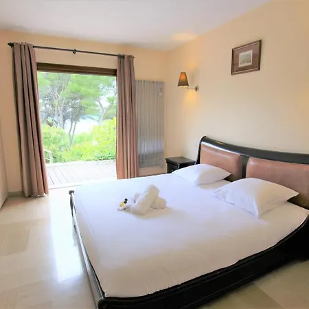 Luxury In Hills *