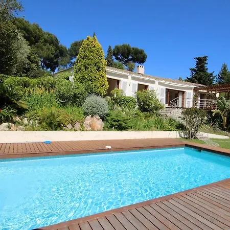 Villa Luxury In Hills